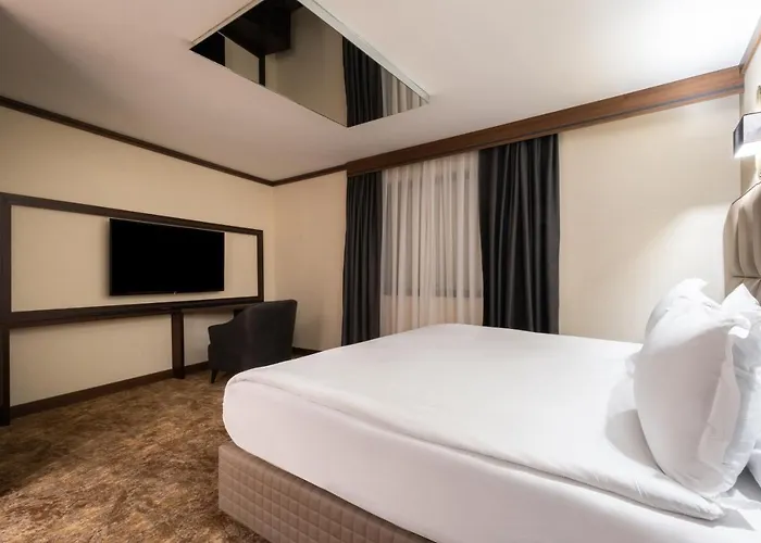 Park Dedeman Kizilay فندق